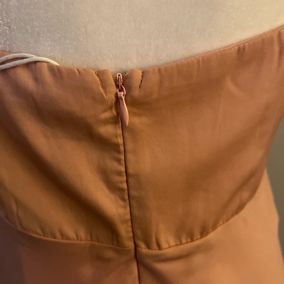 Petal & Pup midi dress with underwire sweetheart neckline - Picture 3 of 6